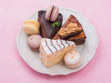 Order Pastries Online for Yourself as a Token of Love