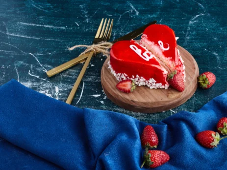 Every Heartbreak Deserves A Finger-Licking and Delicious Chocolate Cake